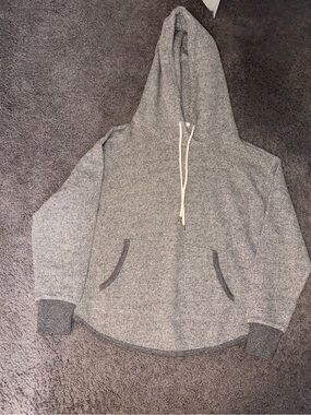 NWOT!GAP Sweats Gray 100% Cotton Pullover Kangaroo Pocket Sweatshirt Size S